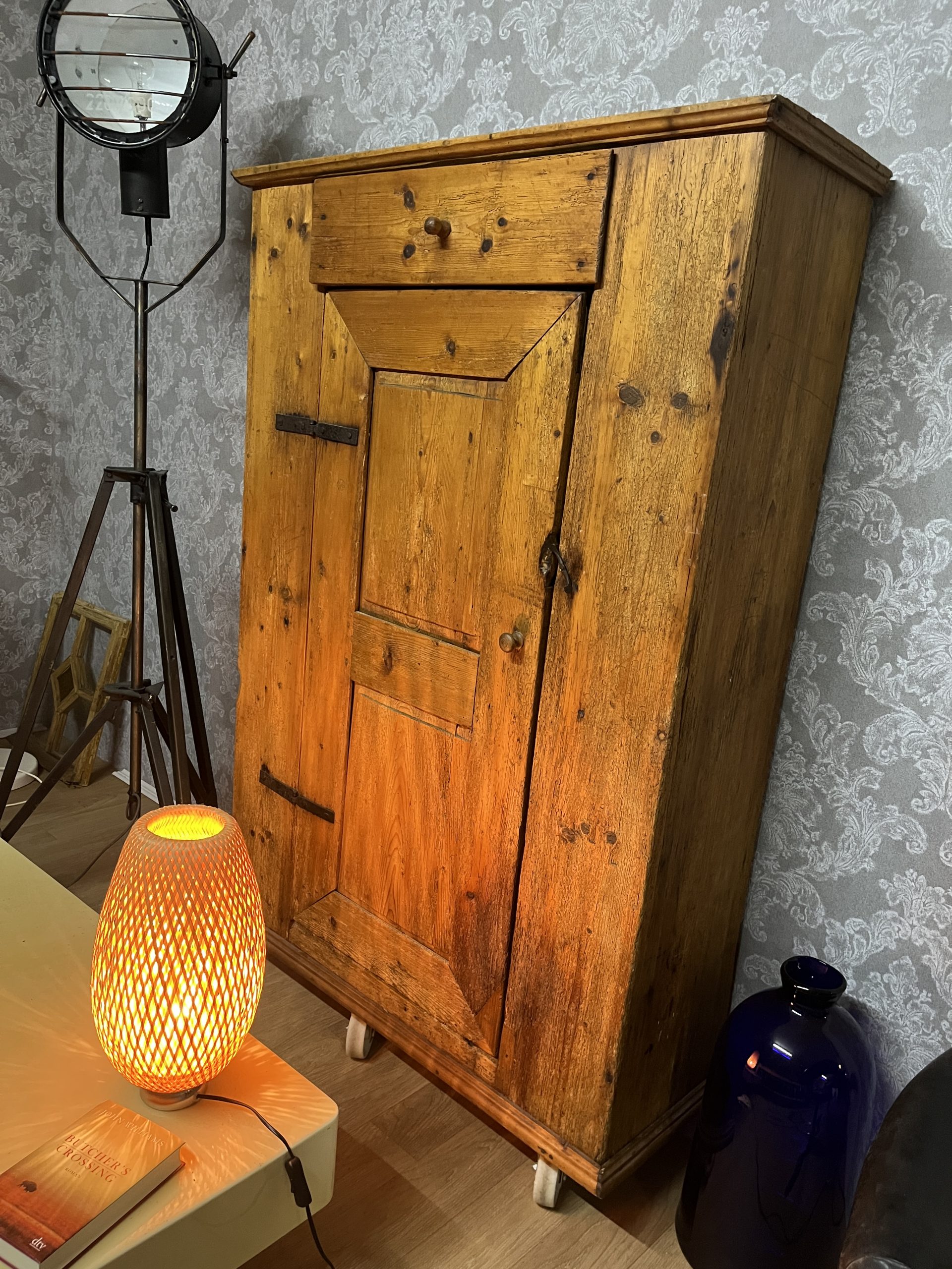 antiker Schrank, Brotschrank, Loft, Brotschrank, Kommode, Kasten, Bauernschrank