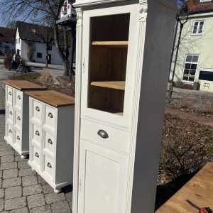 Vitrinenschrank, Holzvitrine, schmal